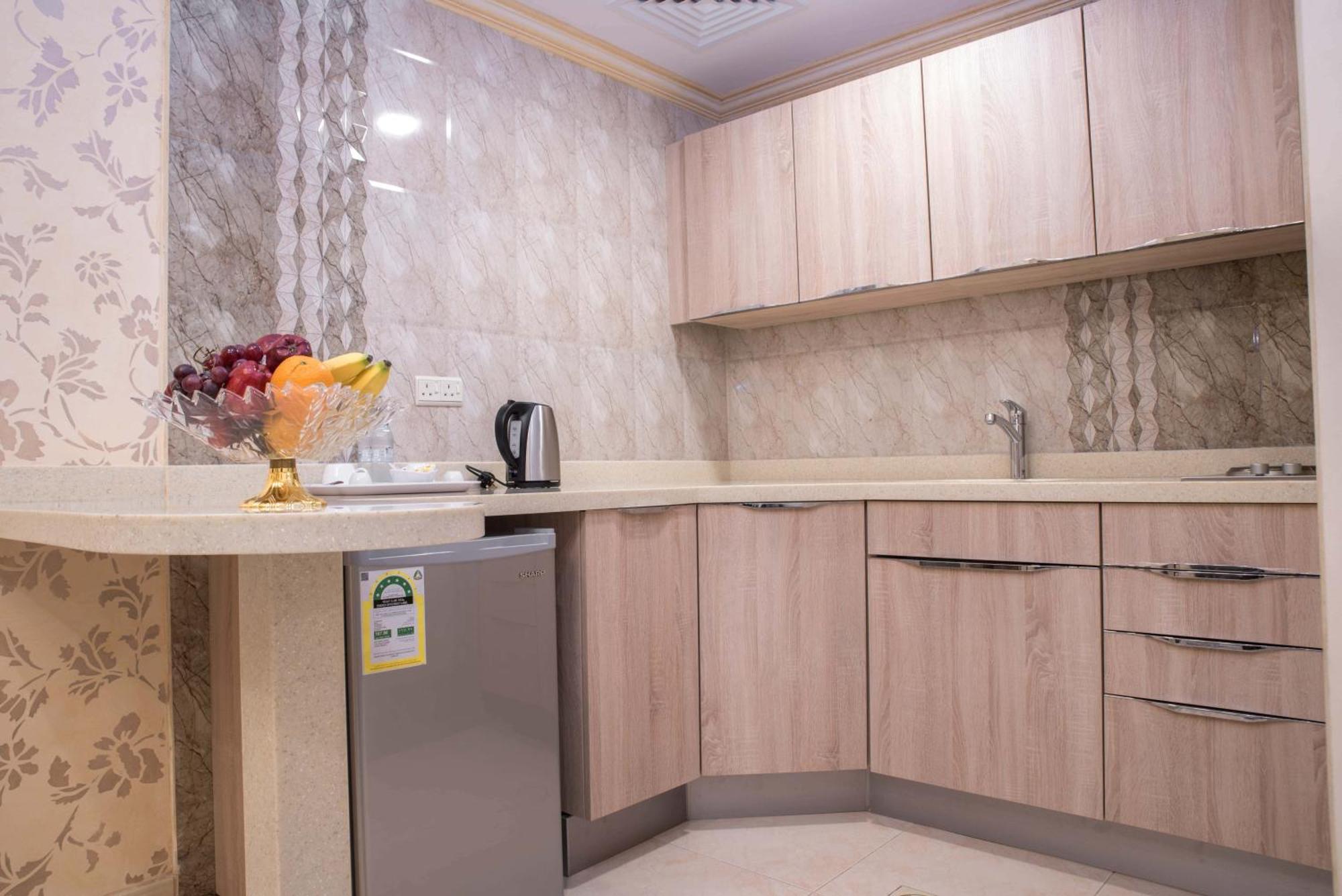 سارة للشقق الفندقية Sara Furnished Apartments Эль-Хубар Экстерьер фото