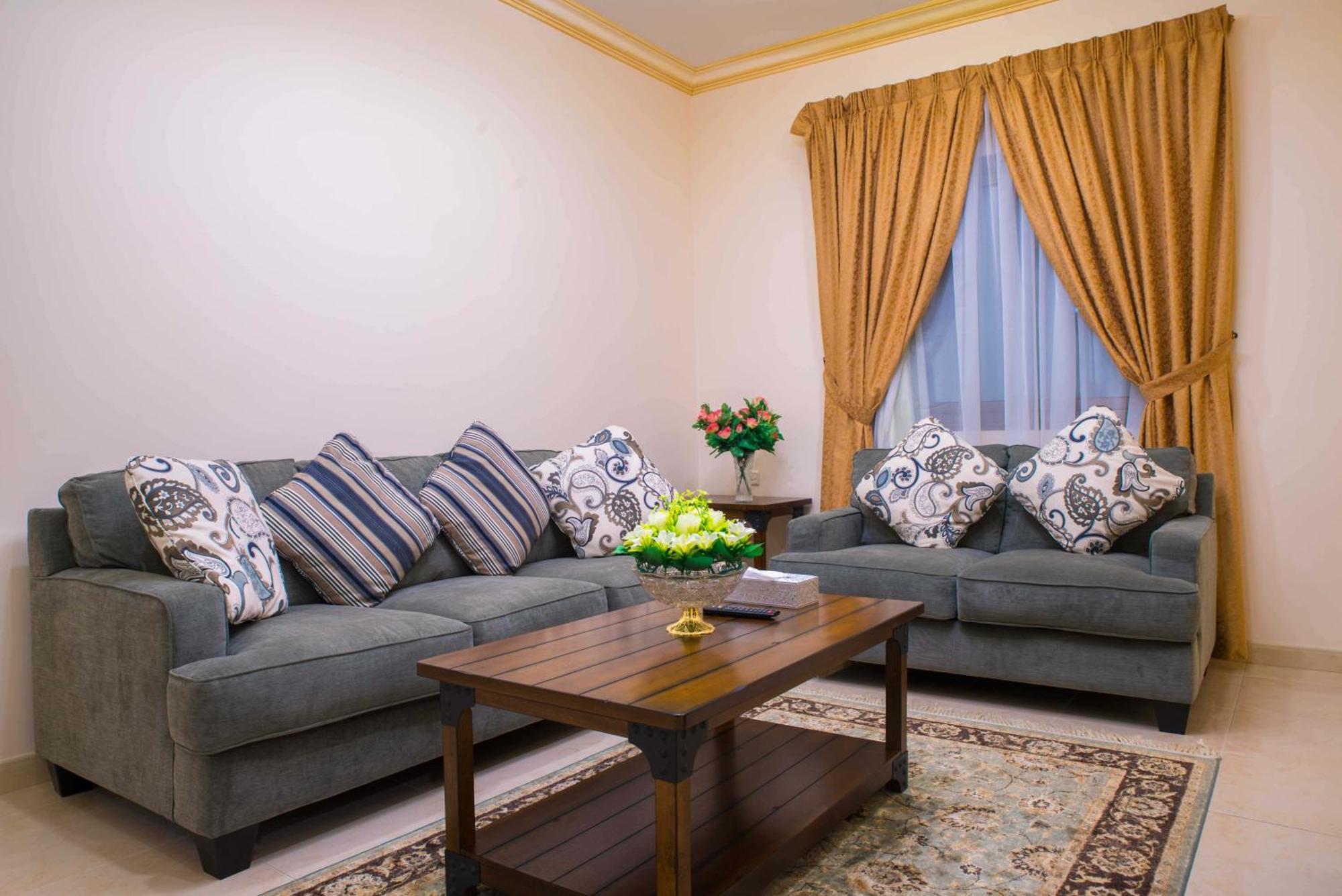 سارة للشقق الفندقية Sara Furnished Apartments Эль-Хубар Экстерьер фото